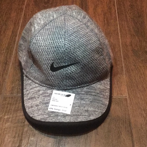 nike true hat